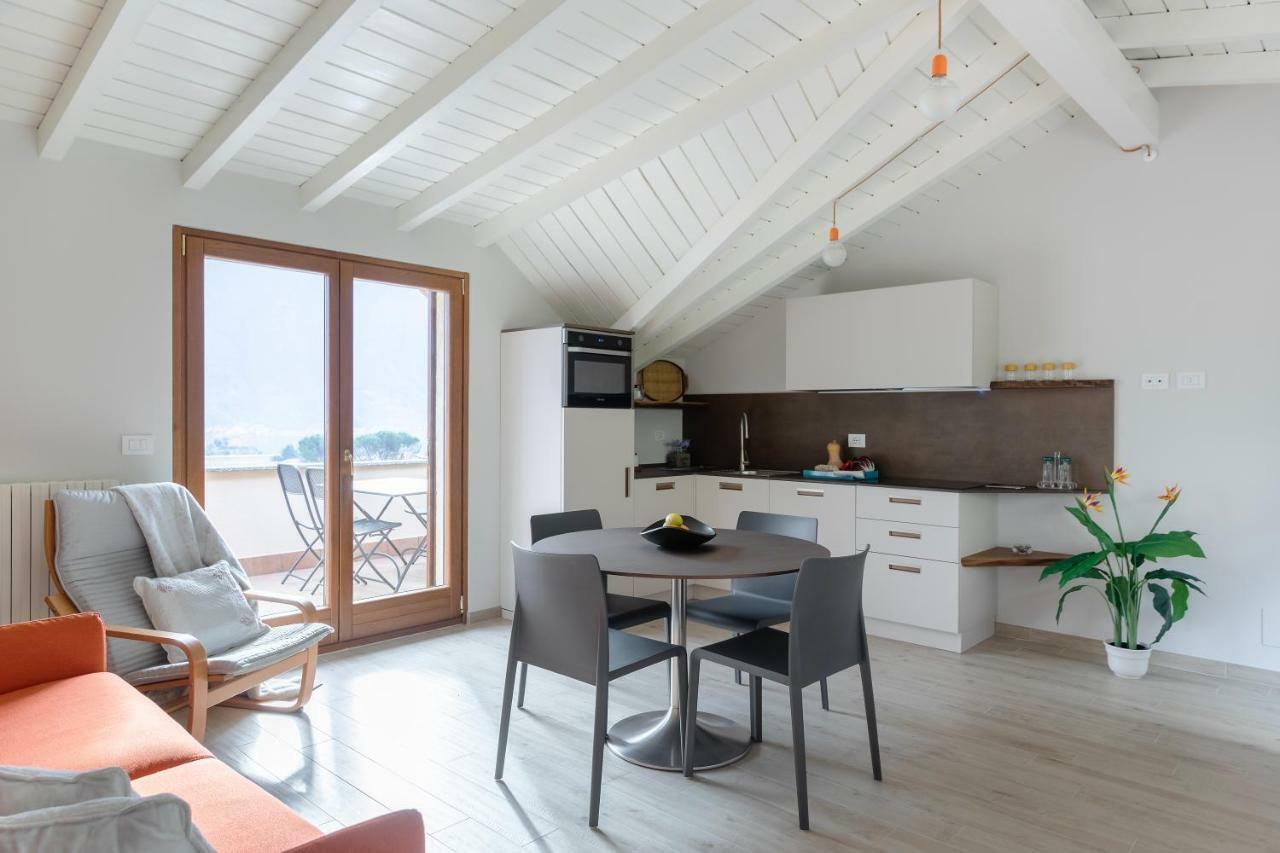 Mansarda I Cipressi Apartman Lenno Kültér fotó
