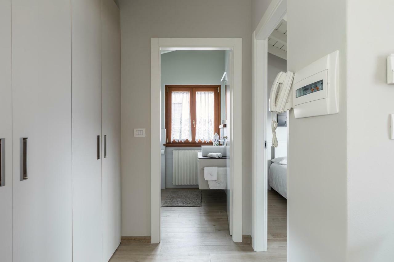 Mansarda I Cipressi Apartman Lenno Kültér fotó